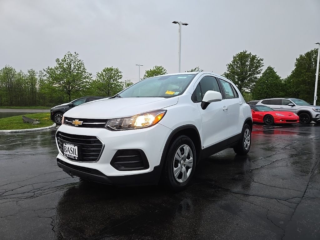 2018 Chevrolet Trax LS's photo