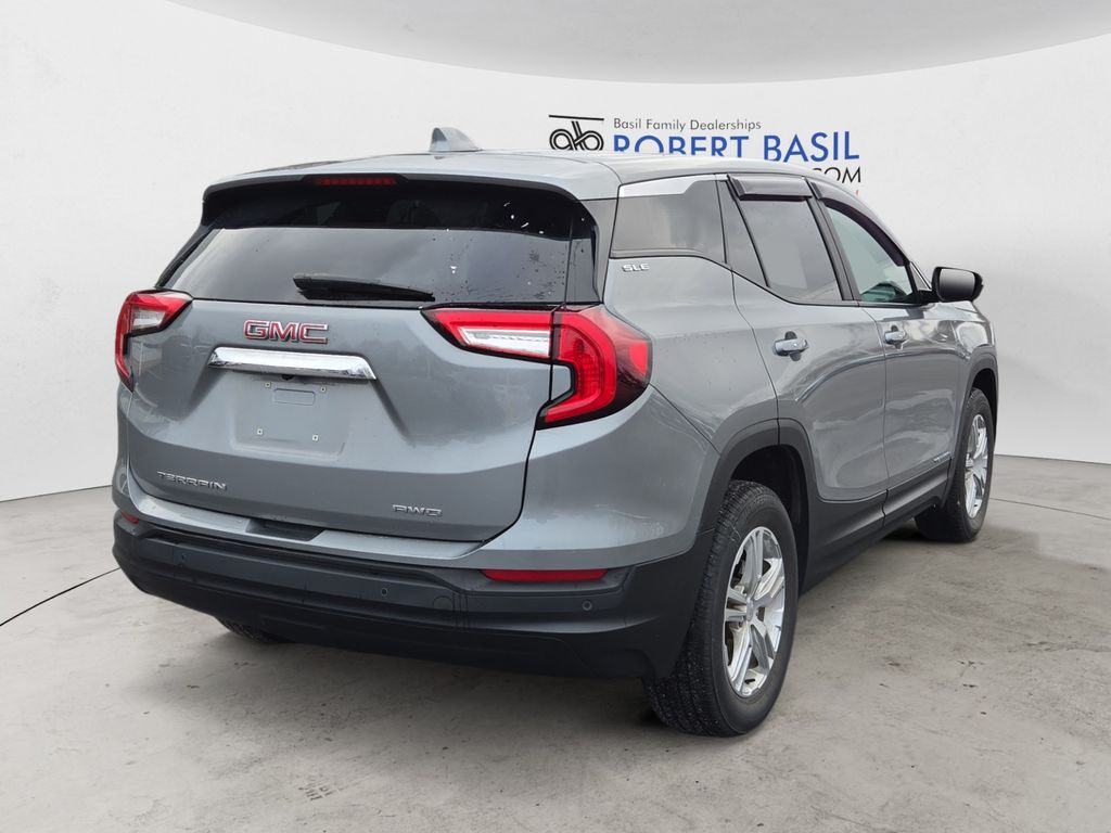 2023 Gmc Terrain SLE photo 4