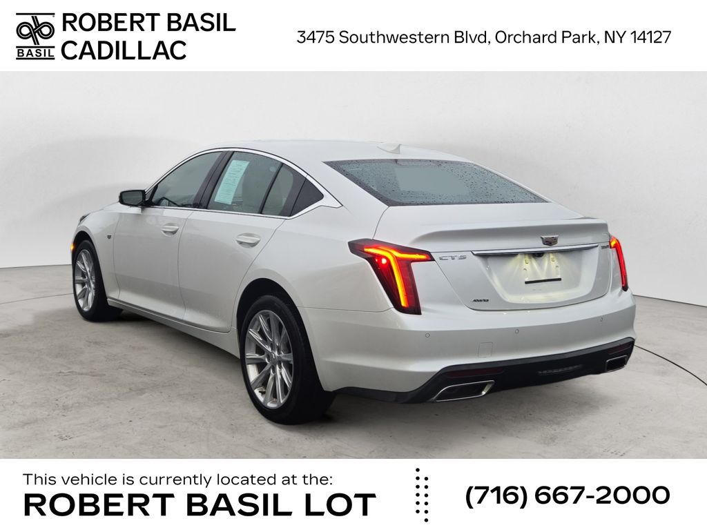 2023 Cadillac CT5 Luxury photo 3