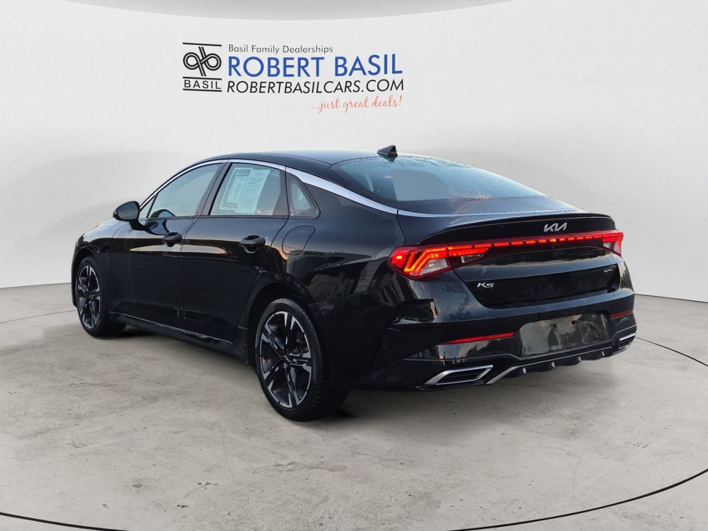 2022 Kia K5 GT-Line photo 3