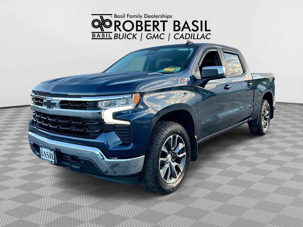 2022 Chevrolet Silverado 1500 LT 4X4 Crew Cab Short Box's photo