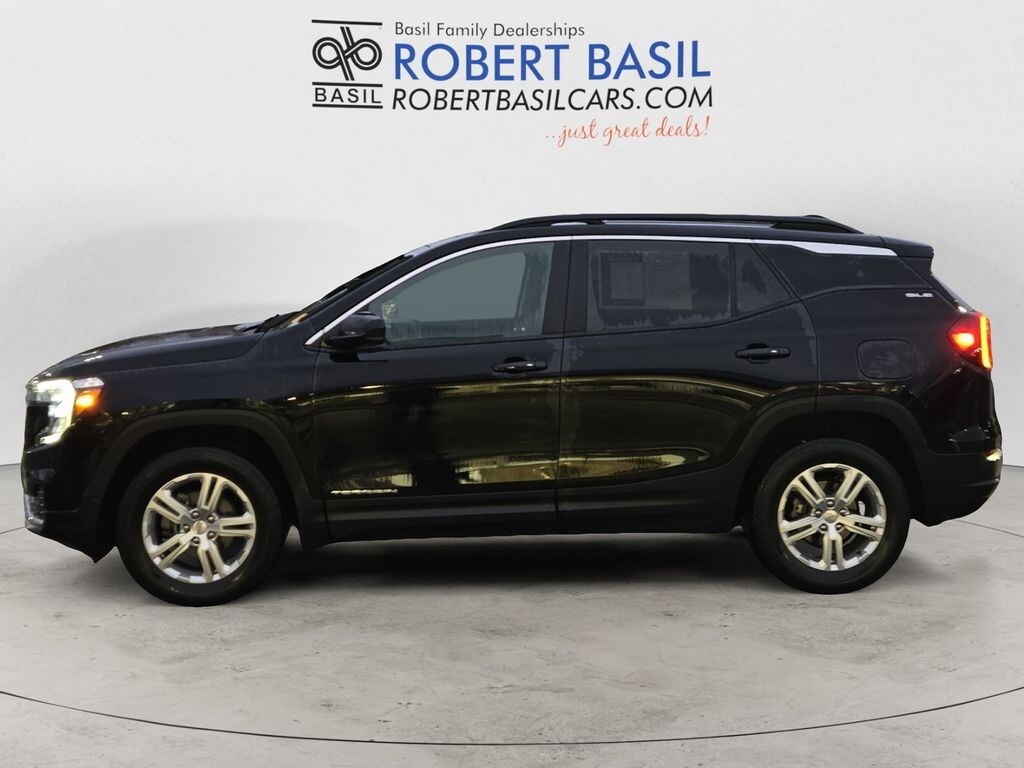 Used 2022 GMC Terrain SLE SUV