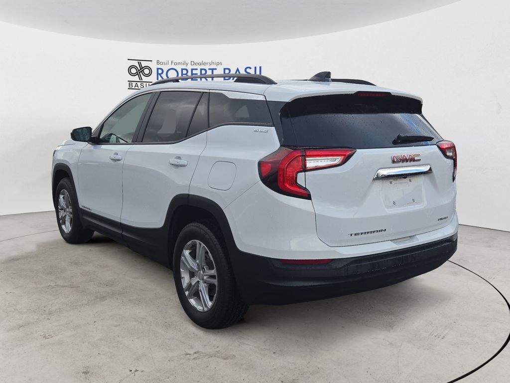 2022 Gmc Terrain SLE photo 2