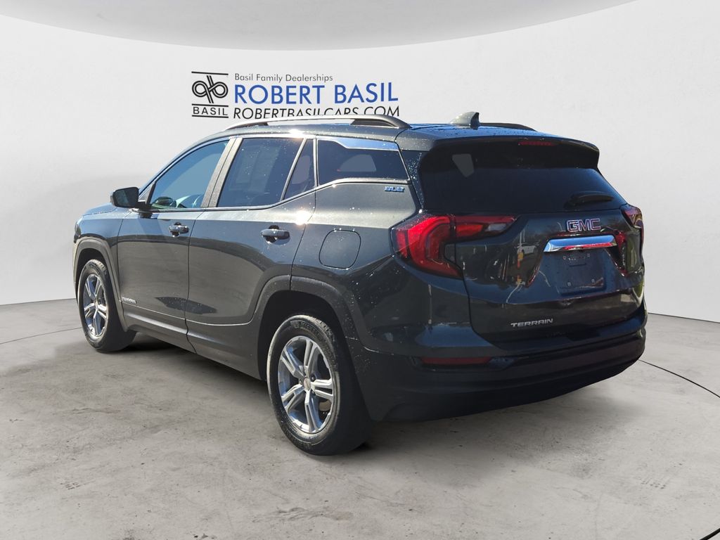 2021 Gmc Terrain SLE photo 2