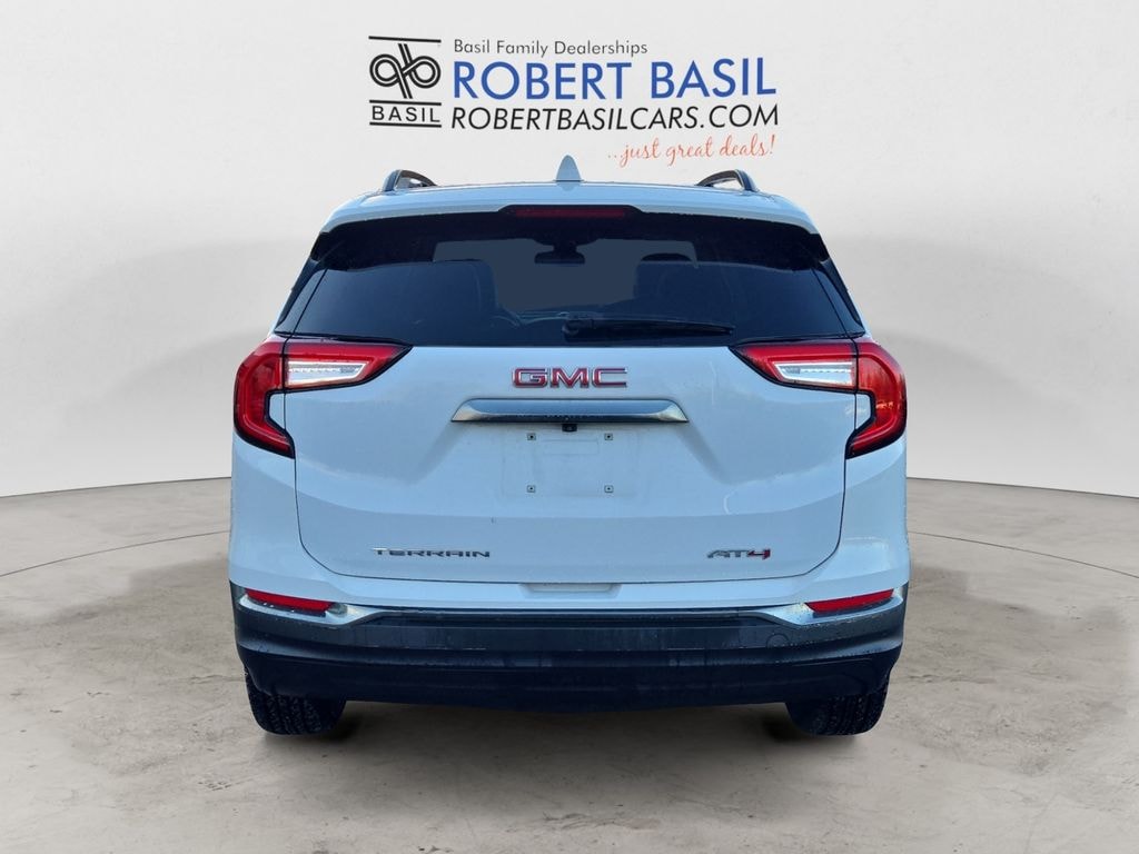 Used 2023 GMC Terrain AT4 SUV