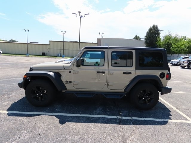 Used 2022 Jeep Wrangler Unlimited Altitude with VIN 1C4HJXDN9NW253451 for sale in Kansas City