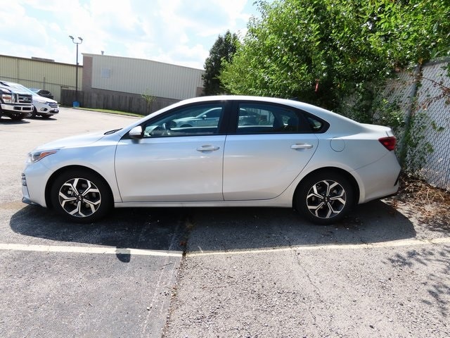 Used 2020 Kia FORTE LXS with VIN 3KPF24AD1LE239033 for sale in Kansas City