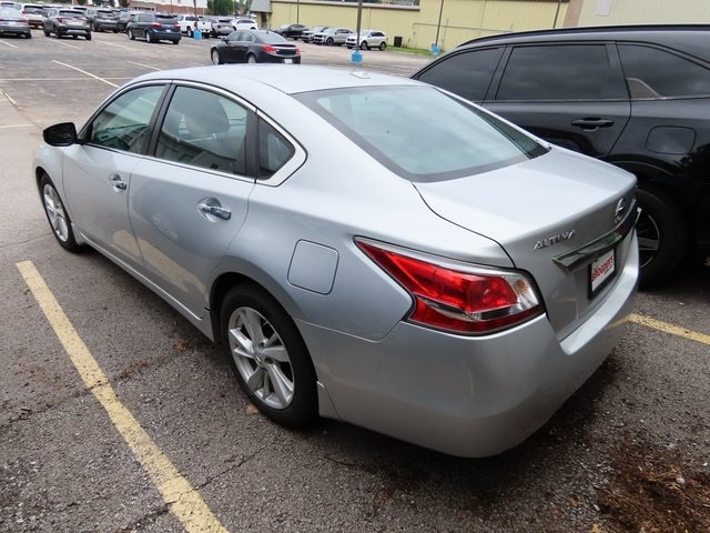 Used 2015 Nissan Altima SV with VIN 1N4AL3APXFC177032 for sale in Kansas City