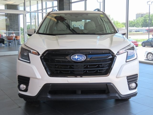 Used 2022 Subaru Forester Premium with VIN JF2SKADC4NH414373 for sale in Kansas City