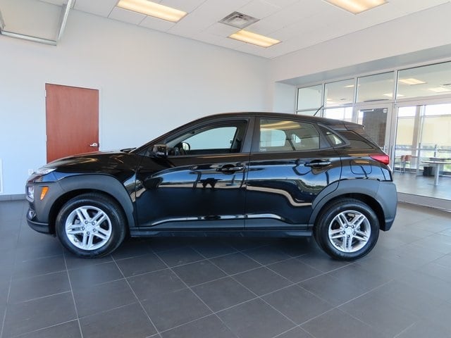 Used 2019 Hyundai Kona SE with VIN KM8K12AA2KU246161 for sale in Kansas City