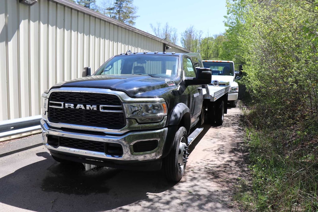 New 2024 Ram 5500 Chassis Cab Tradesman 4x4 Reg Cab 120 CA 204.5 WB Pickup