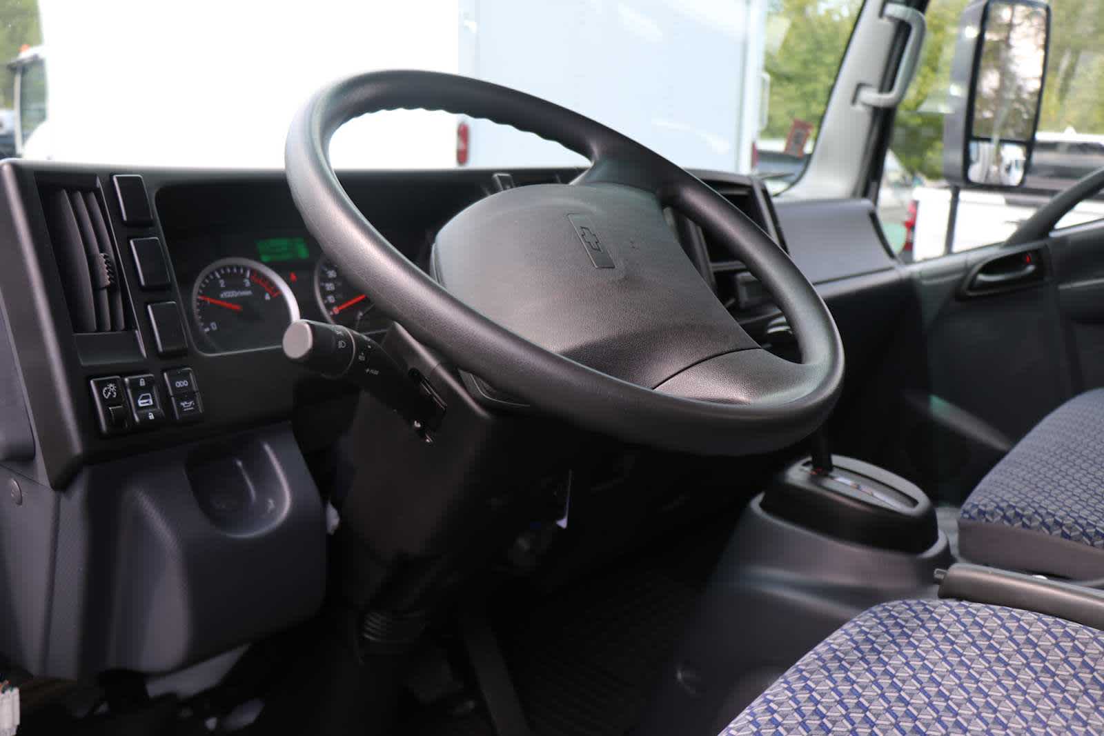 2023 Chevrolet Silverado 4500HD photo 4