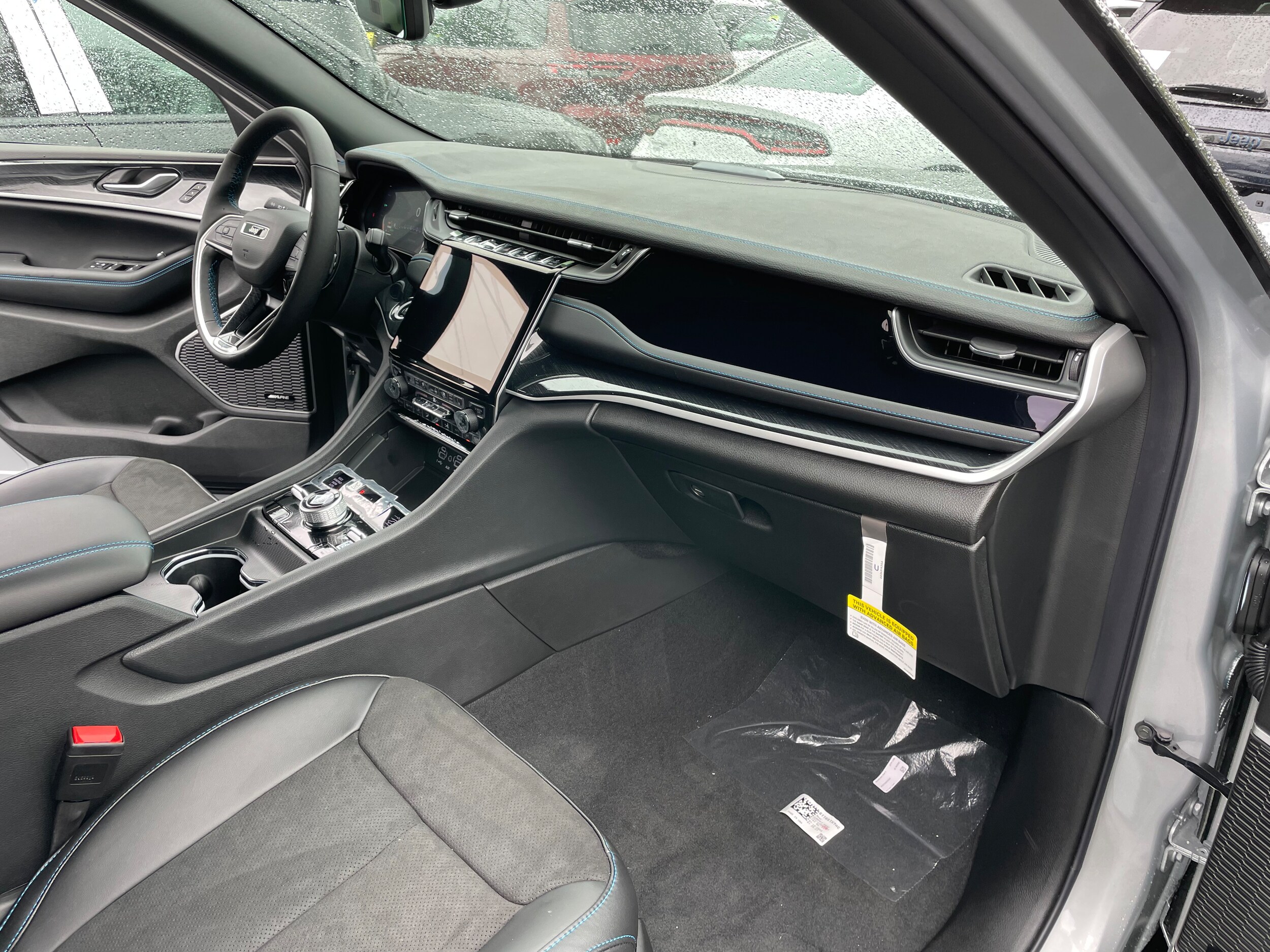 2023 Jeep Cherokee Trailhawk 4xe photo 4