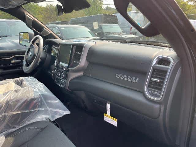 2025 Ram 1500 Big Horn photo 3