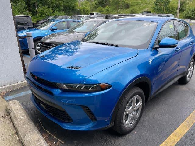 2024 Dodge Hornet GT photo 2