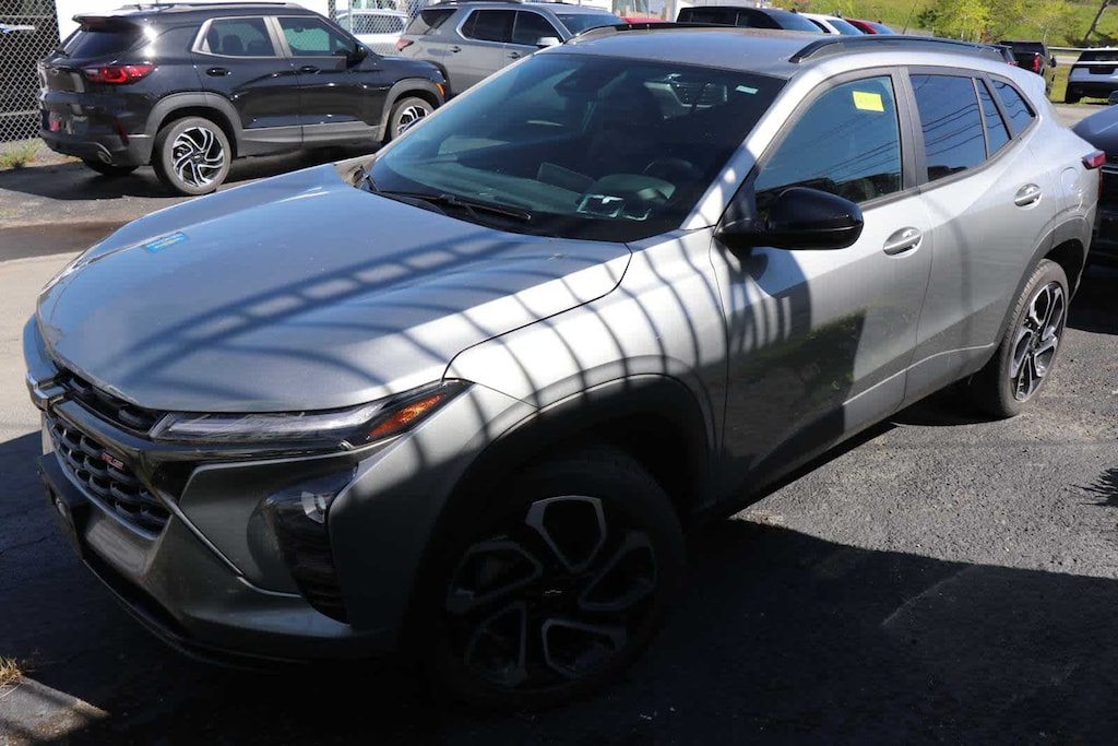Used 2024 Chevrolet Trax 2RS SUV