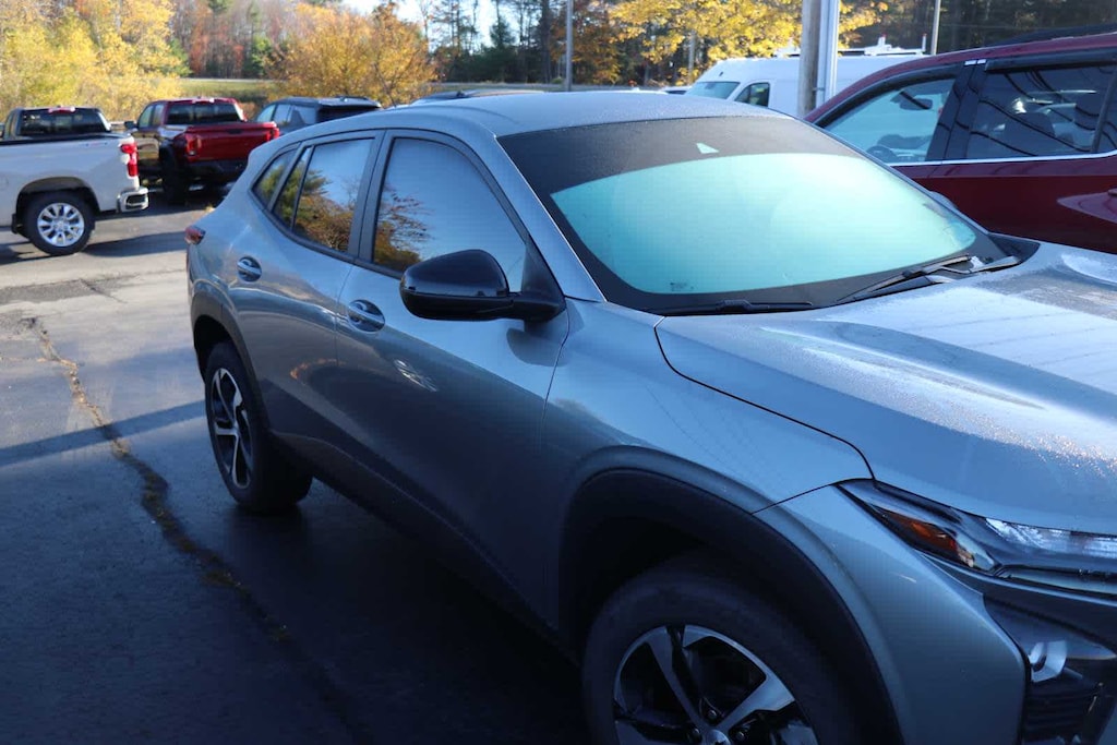 Used 2024 Chevrolet Trax 1RS SUV