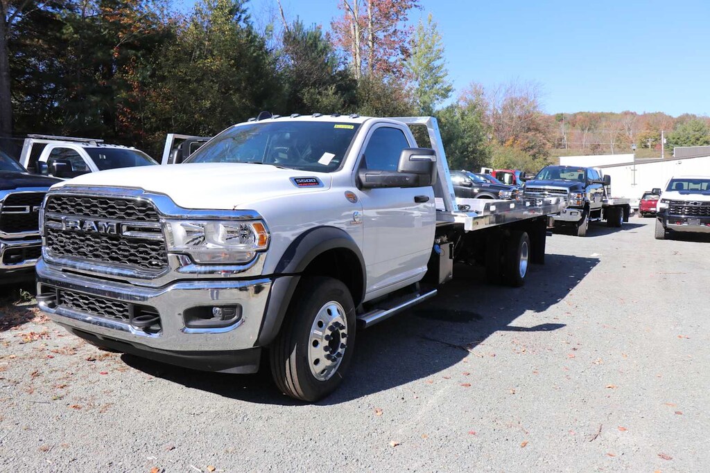 New 2024 Ram 5500 Chassis Cab Tradesman 4x4 Reg Cab 120 CA 204.5 WB Pickup
