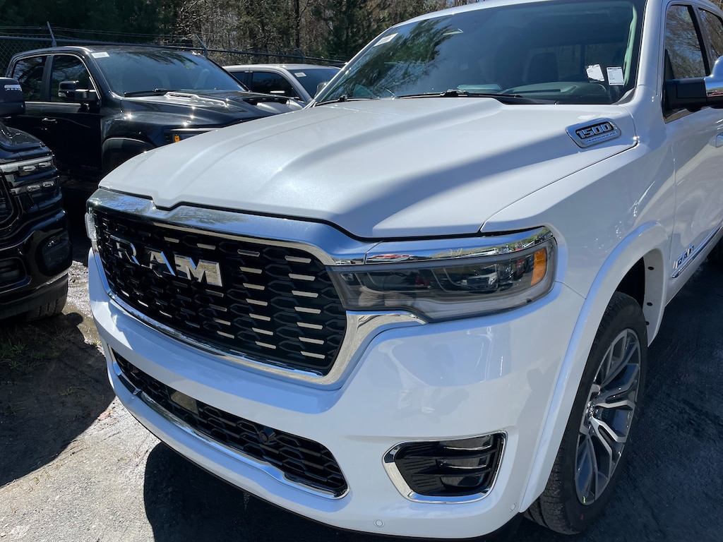 New 2026 Ram 1500 Tungsten 4x4 Crew Cab 57 Box Pickup