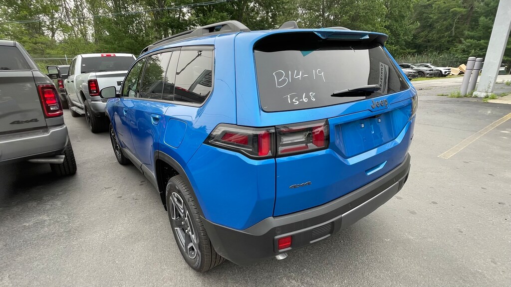 New 2026 Jeep Cherokee Laredo Sport Utility