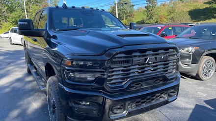 2026 Ram 2500 Black Express 4x4 Crew Cab 64 Box Pickup