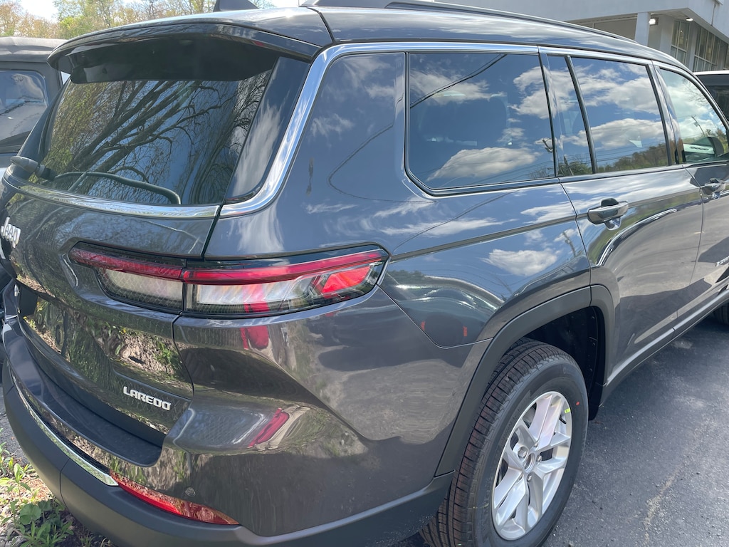 New 2026 Jeep Grand Cherokee Laredo X Sport Utility