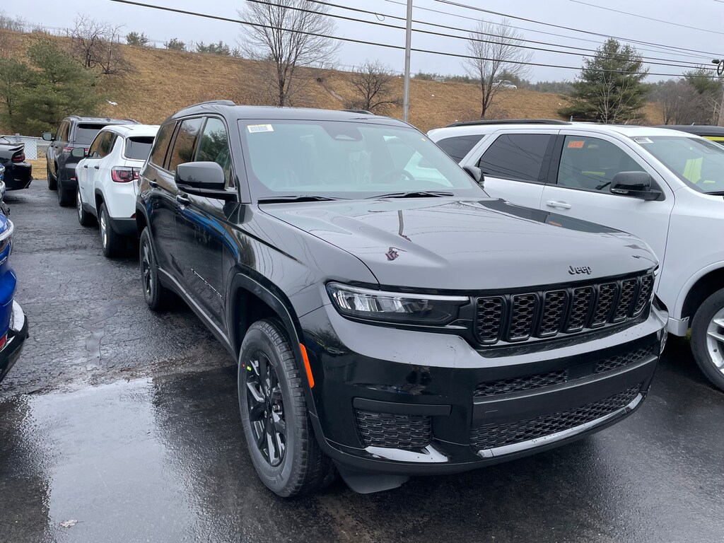 New 2024 Jeep Grand Cherokee L ALTITUDE X 4X4 Sport Utility in