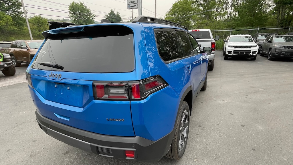 New 2026 Jeep Cherokee Laredo Sport Utility