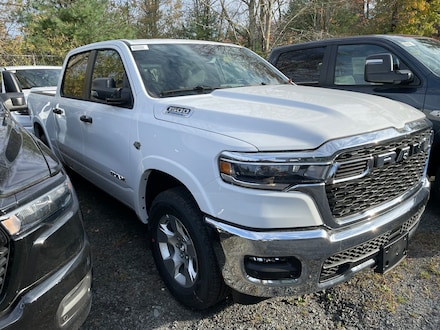 2026 Ram 1500 BIG HORN CREW CAB 4X4 5'7 BOX Pickup