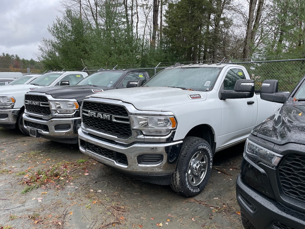 New 2024 Ram 3500 TRADESMAN REGULAR CAB 4X4 8' BOX Pickup