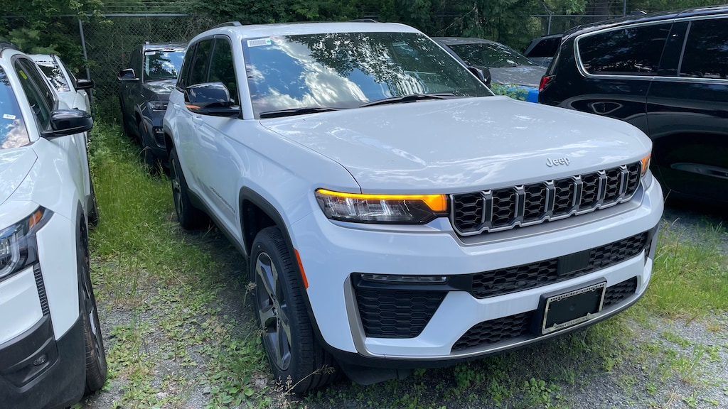 New 2026 Jeep Grand Cherokee Limited Sport Utility