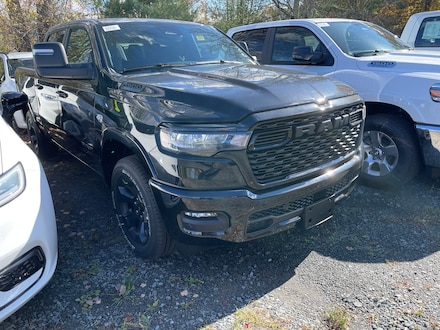 2026 Ram 1500 BIG HORN CREW CAB 4X4 5'7 BOX Pickup