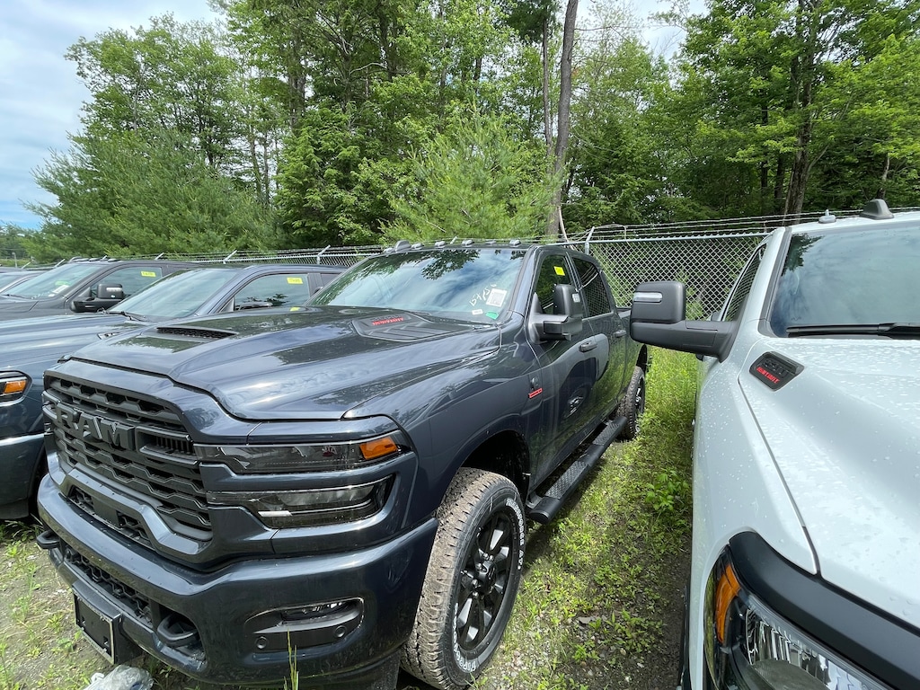 New 2026 Ram 2500 Black Express 4x4 Crew Cab 64 Box Pickup