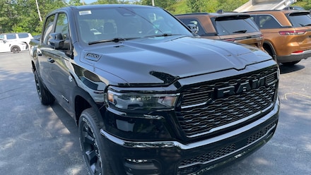 2026 Ram 1500 BIG HORN CREW CAB 4X4 5'7 BOX Pickup