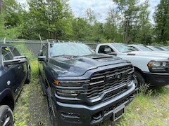 2026 Ram 2500 BLACK EXPRESS CREW CAB 4X4 6'4 BOX Pickup