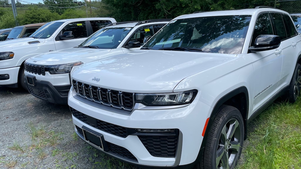 New 2026 Jeep Grand Cherokee Limited Sport Utility
