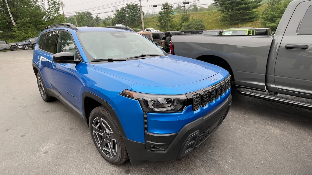 New 2026 Jeep Cherokee Laredo Sport Utility