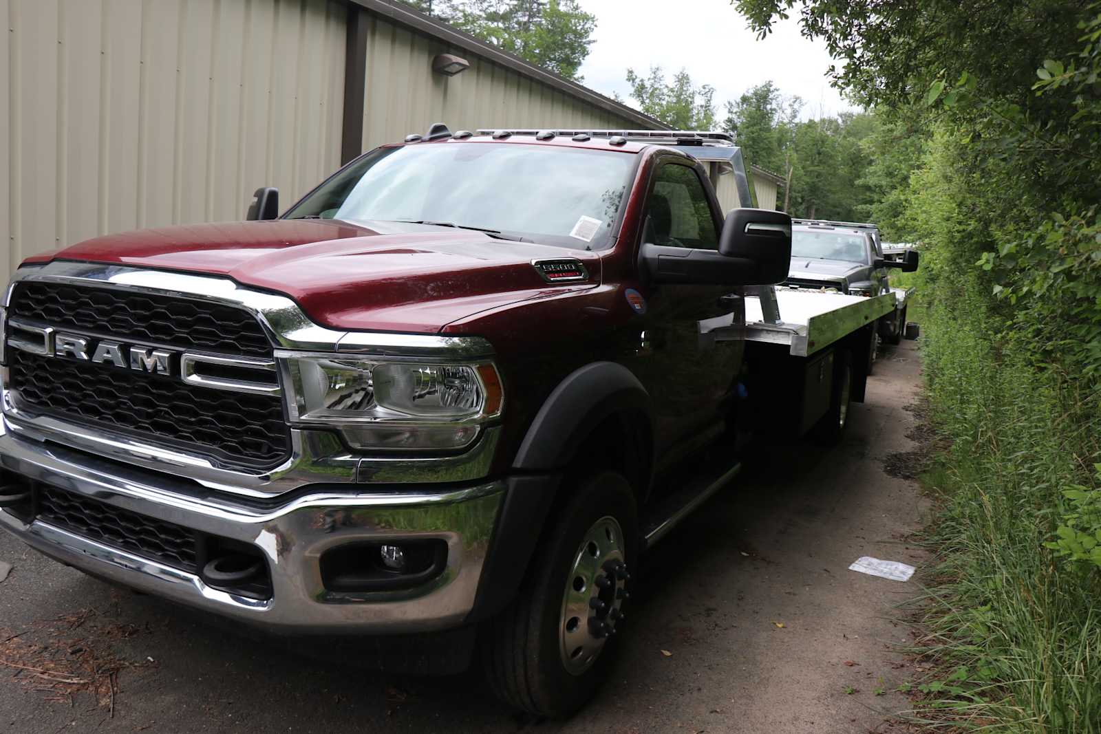 2024 Ram 5500 Tradesman photo 2