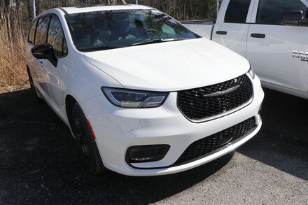 2023 Chrysler Pacifica Hybrid PLUG-IN  LIMITED Passenger Van