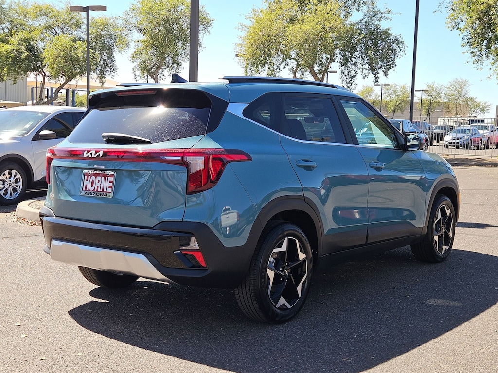 2024 Kia Seltos EX photo 4