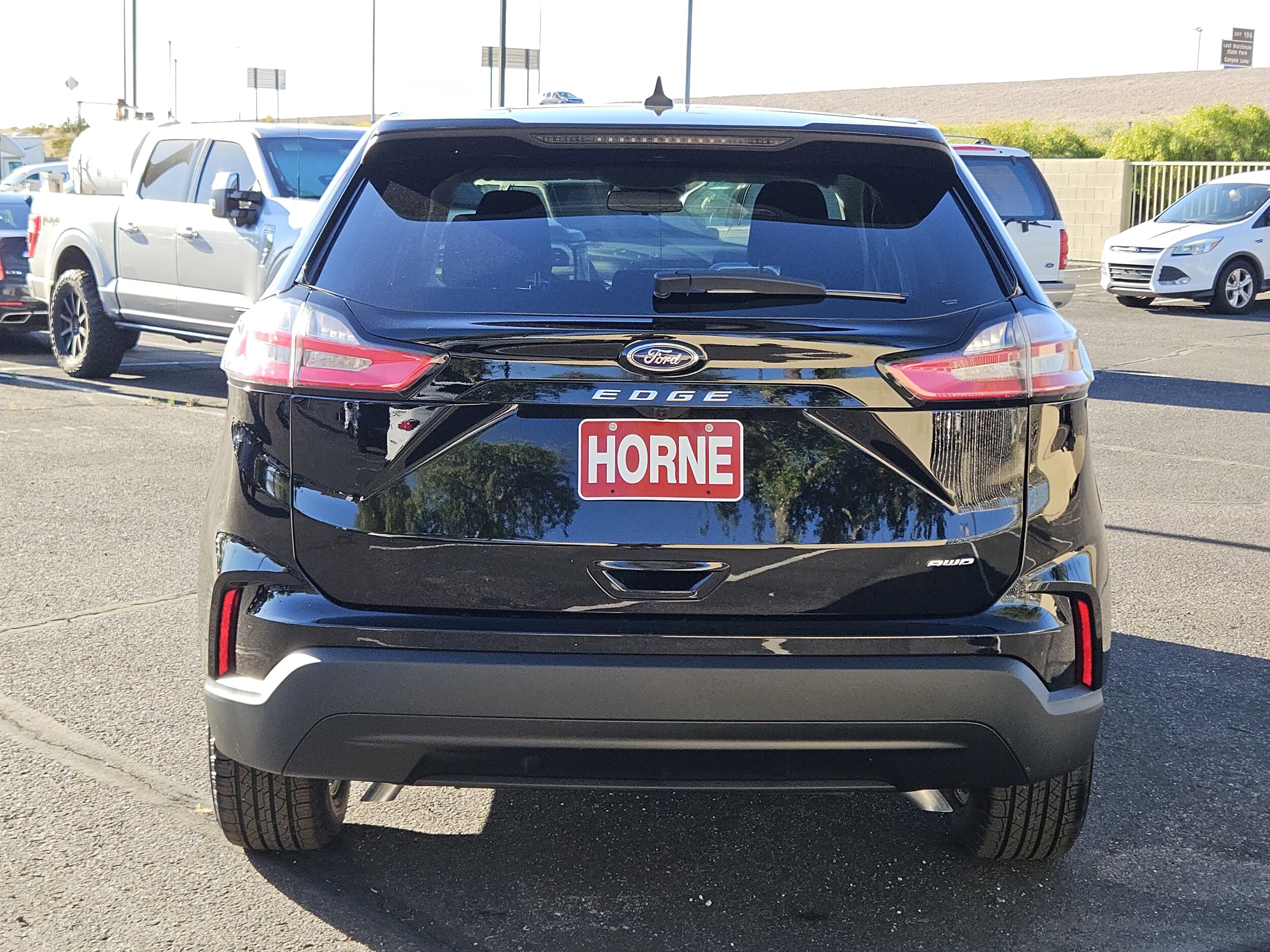 2024 Ford Edge SE photo 3