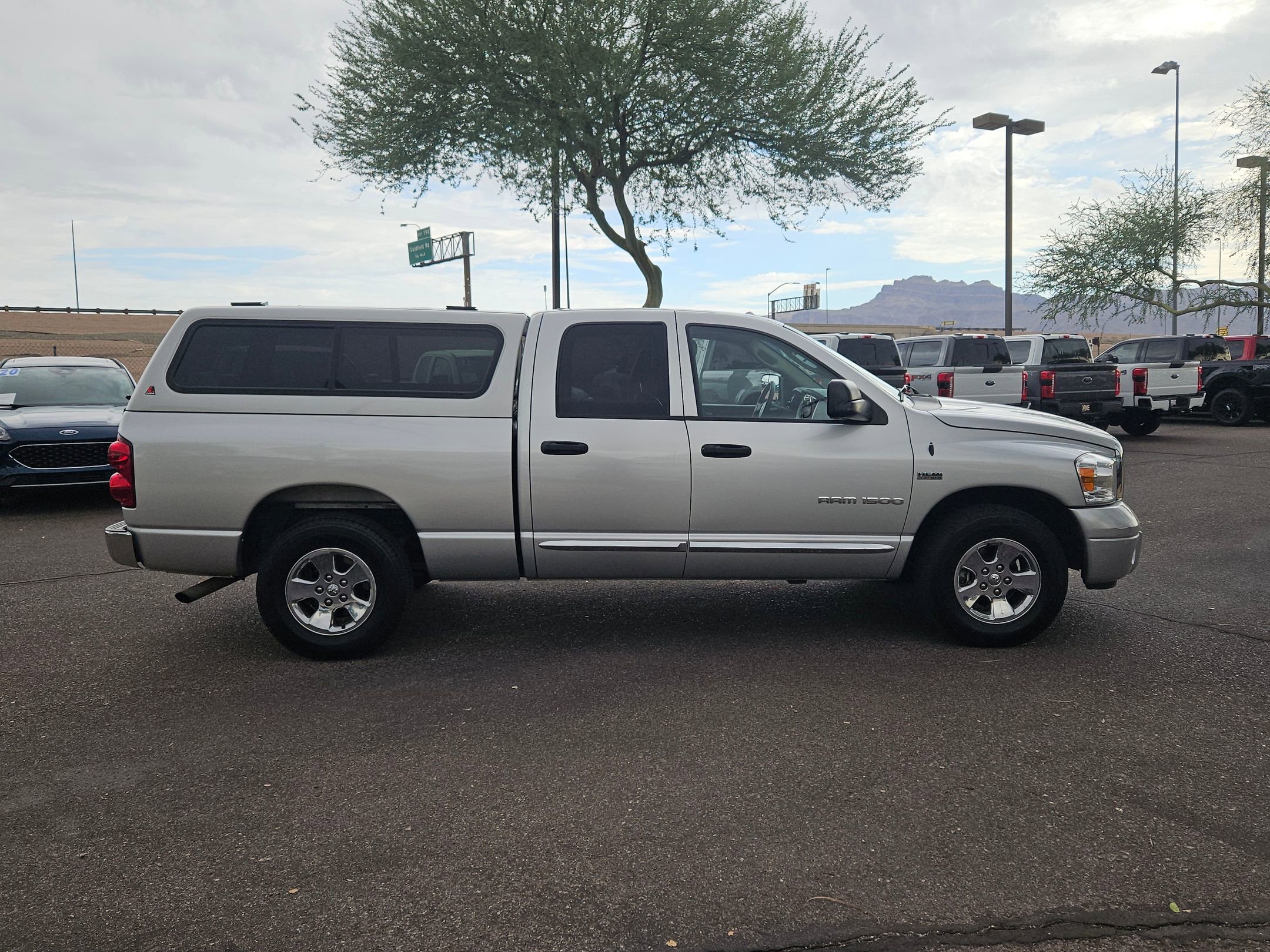 2007 Dodge Ram Laramie photo 4