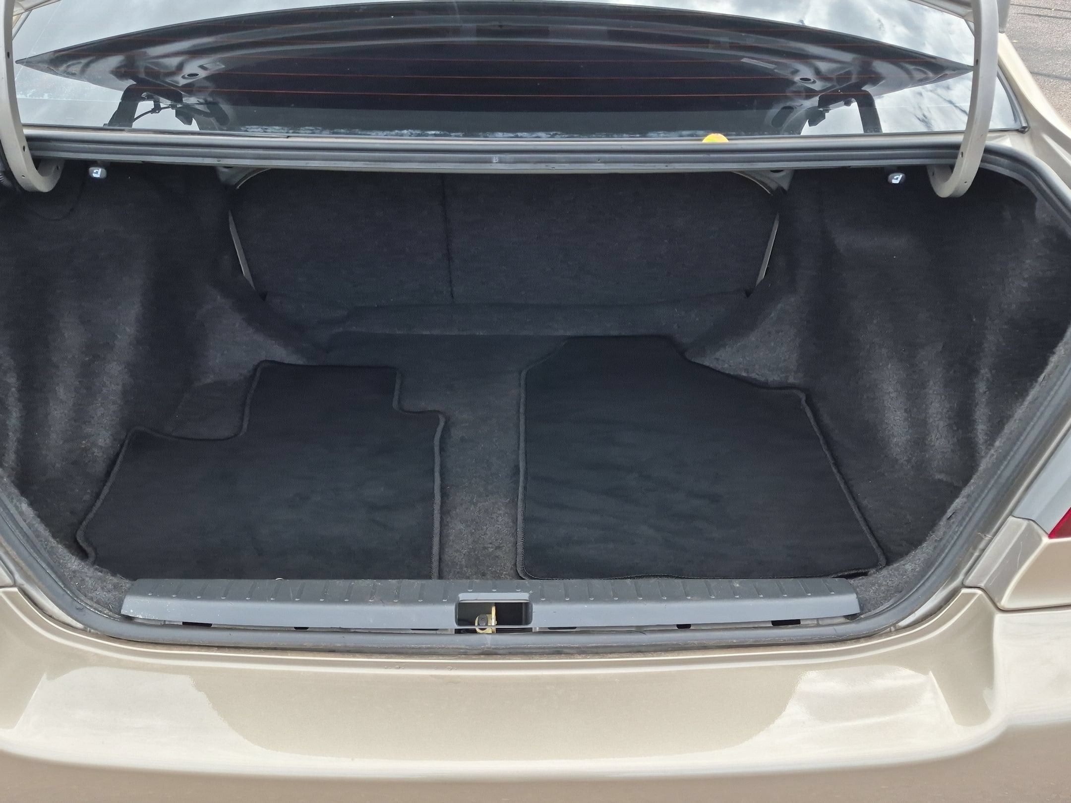 Used 2004 Toyota Corolla CE with VIN 1NXBR32E94Z244202 for sale in Apache Junction, AZ