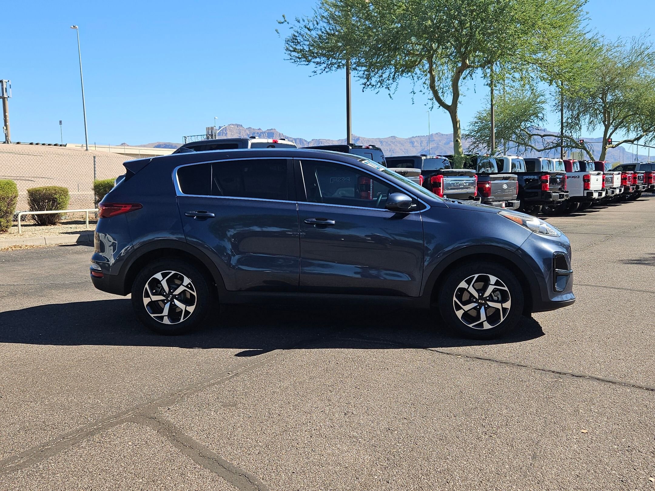2020 Kia Sportage LX photo 4
