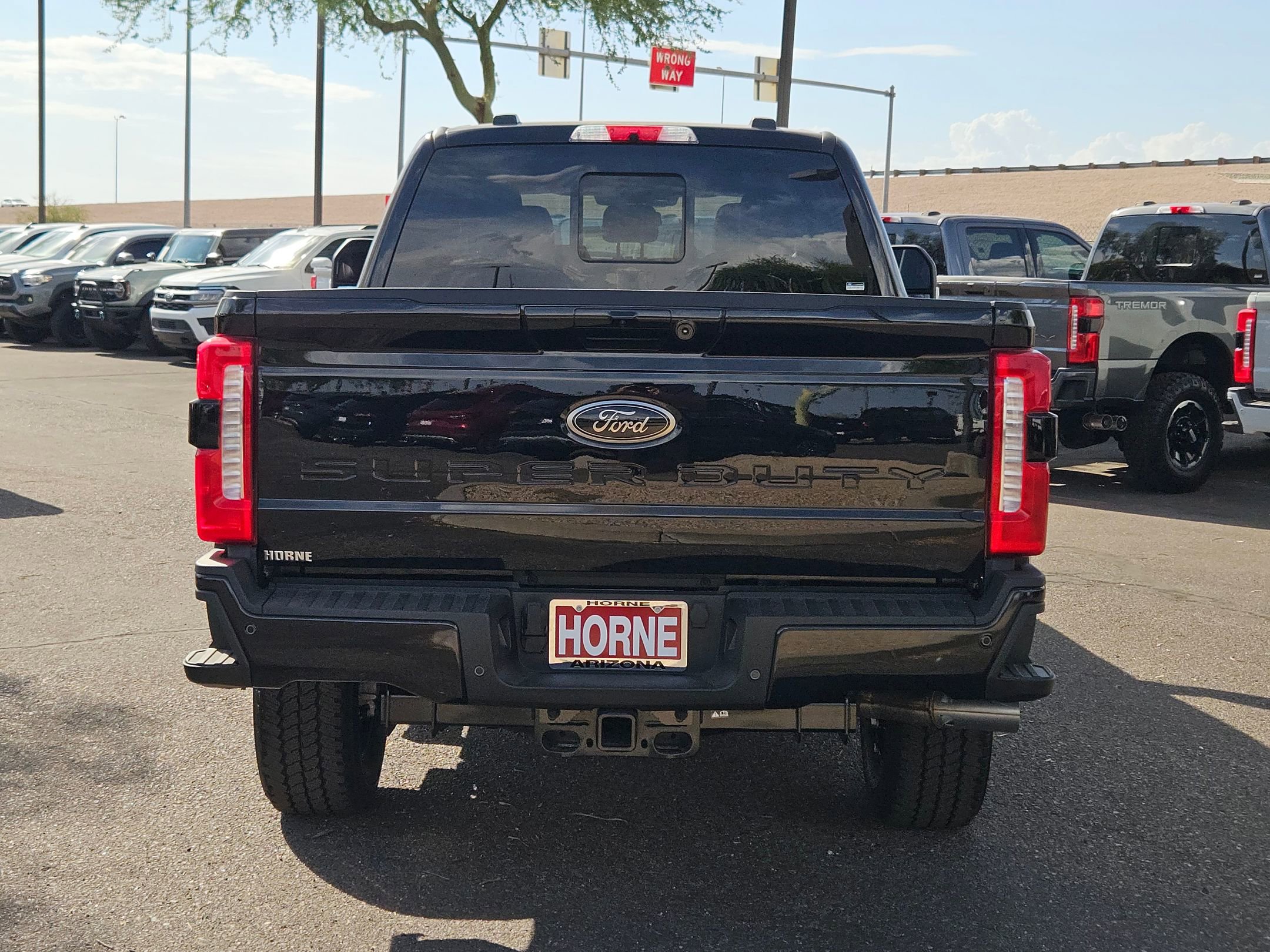 2025 Ford F-250 Lariat photo 3