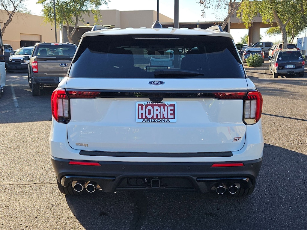 2026 Ford Explorer ST photo 2