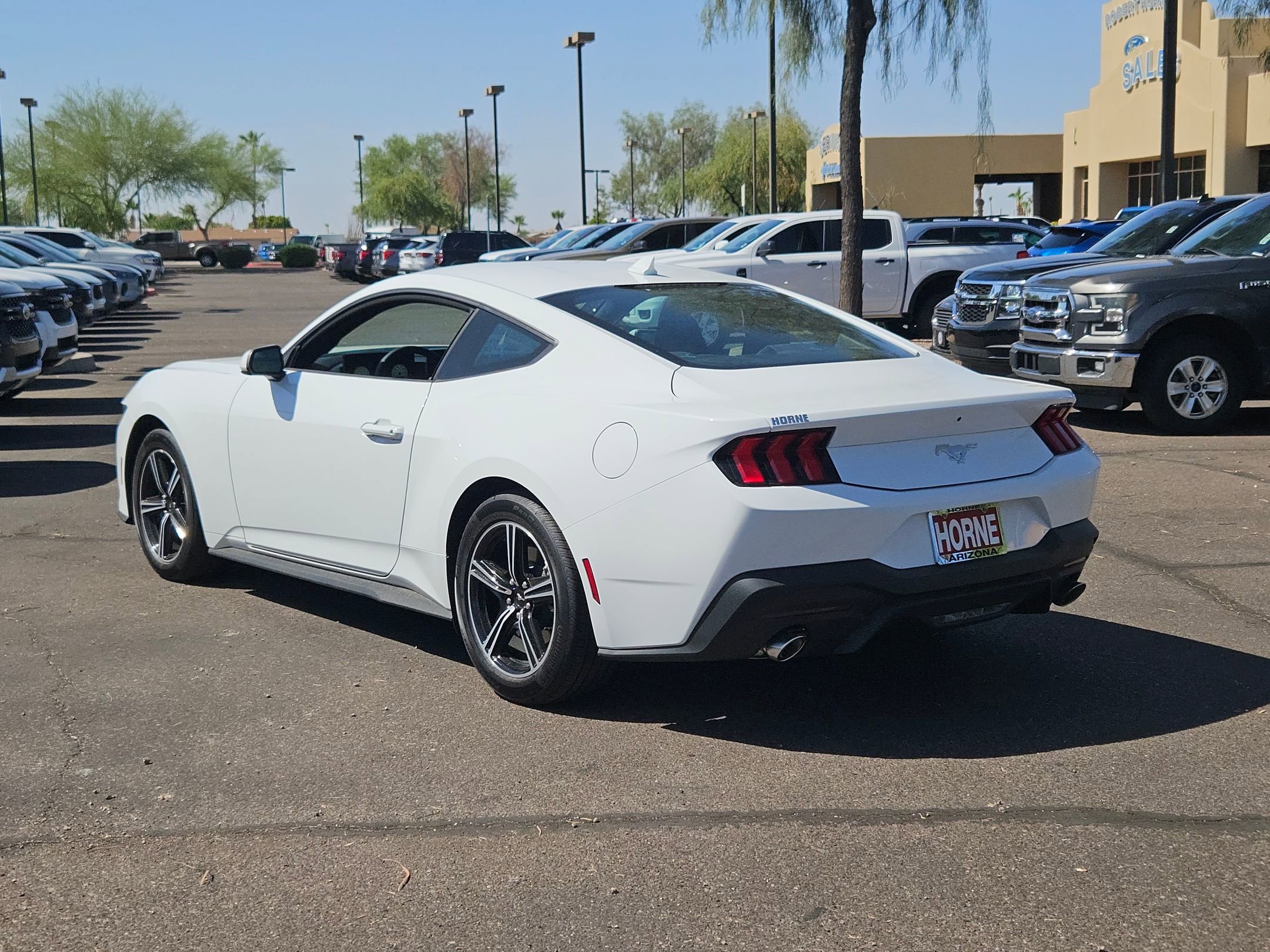 2025 Ford Mustang EcoBoost photo 4