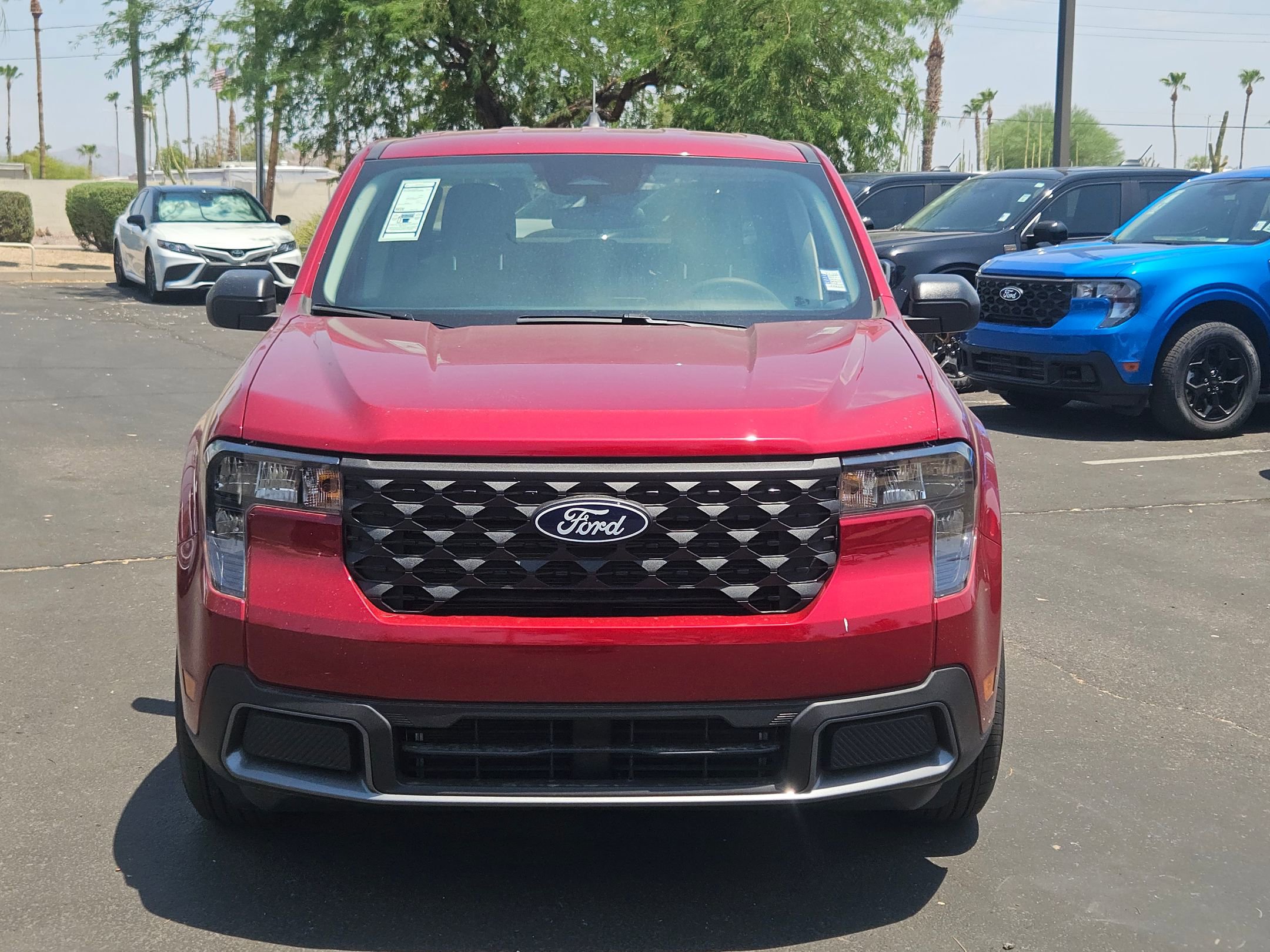 2025 Ford Maverick XLT photo 2