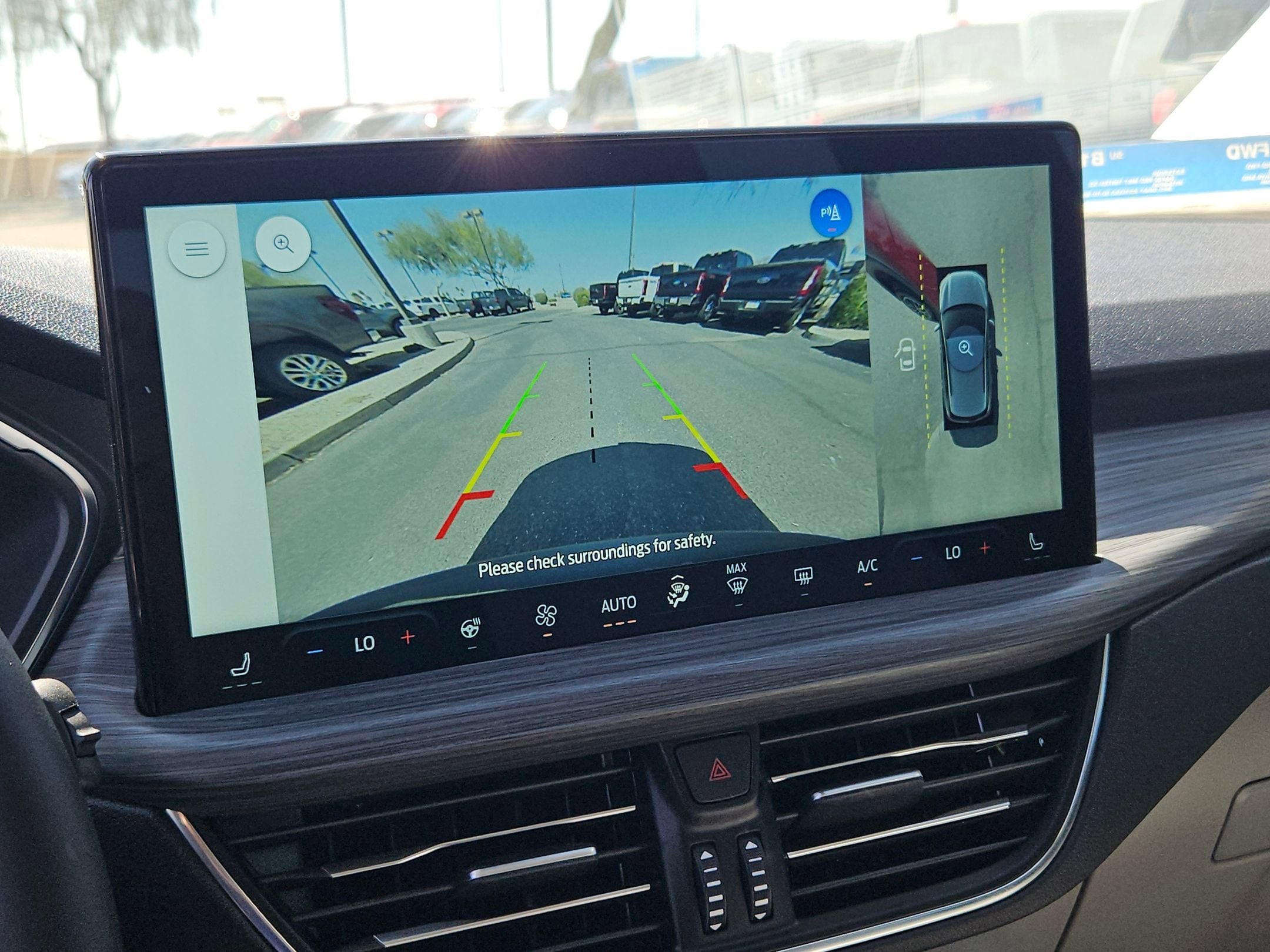 2025 Ford Escape Plug-in hybrid PHEV - Photo 12