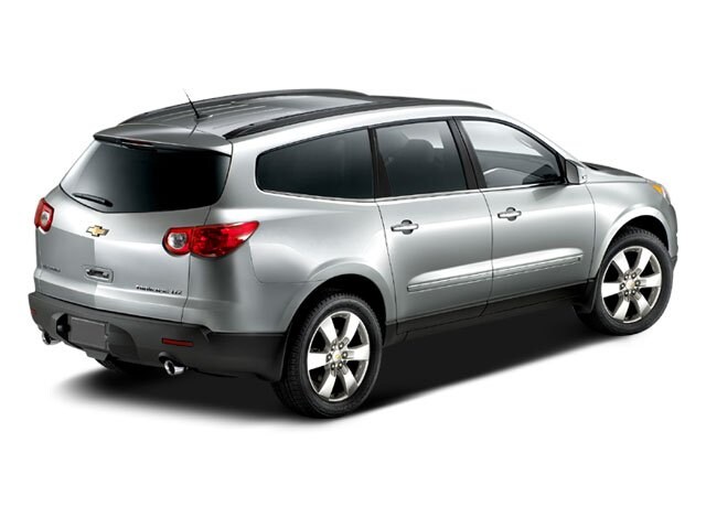 2009 Chevrolet Traverse LTZ photo 2